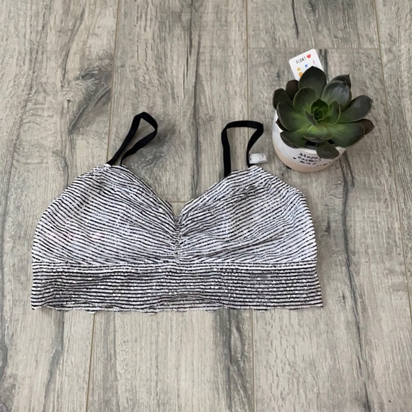 PINK Victoria's Secret Other - **FREE with any purchase!** VS PINK lace striped bralette